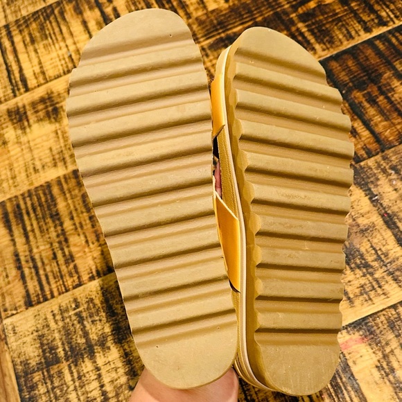 REEF Kaia Women's Criss-Cross Slide Sandals size 9 - Picture 2 of 9